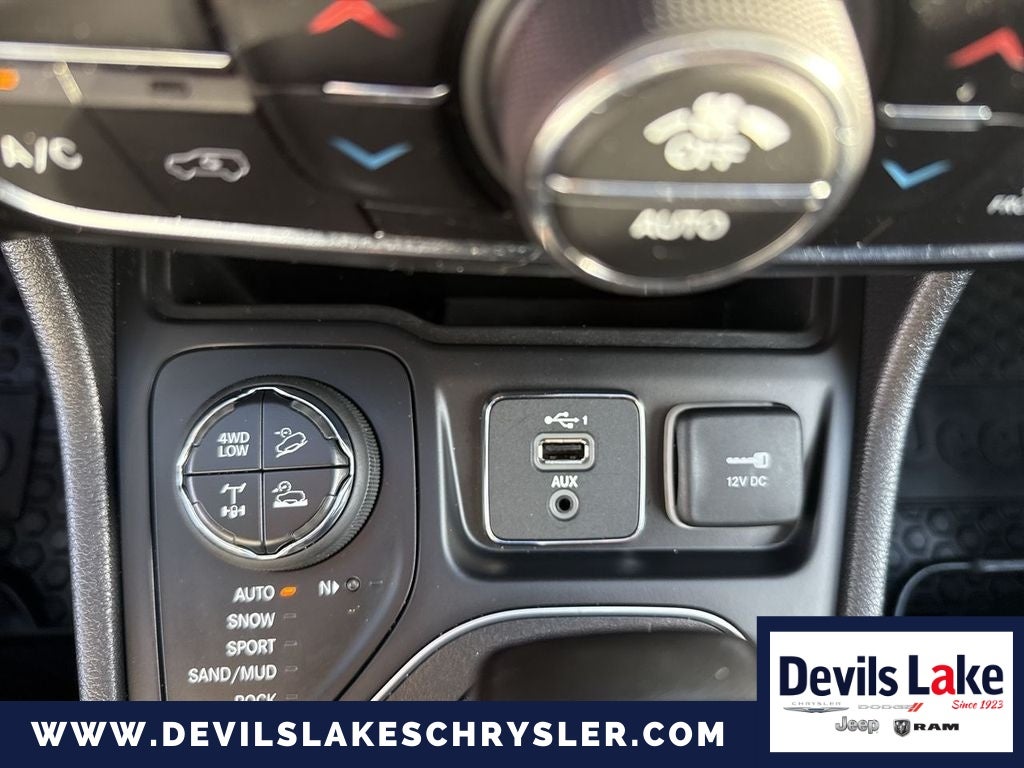 2020 Jeep Cherokee Trailhawk