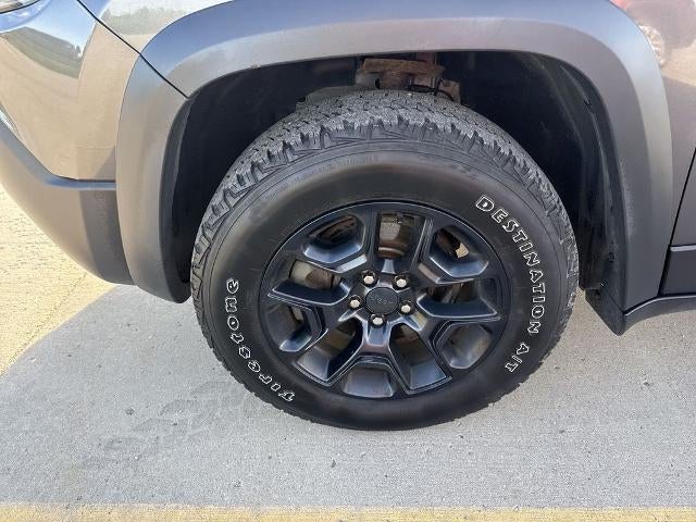 2020 Jeep Cherokee Trailhawk