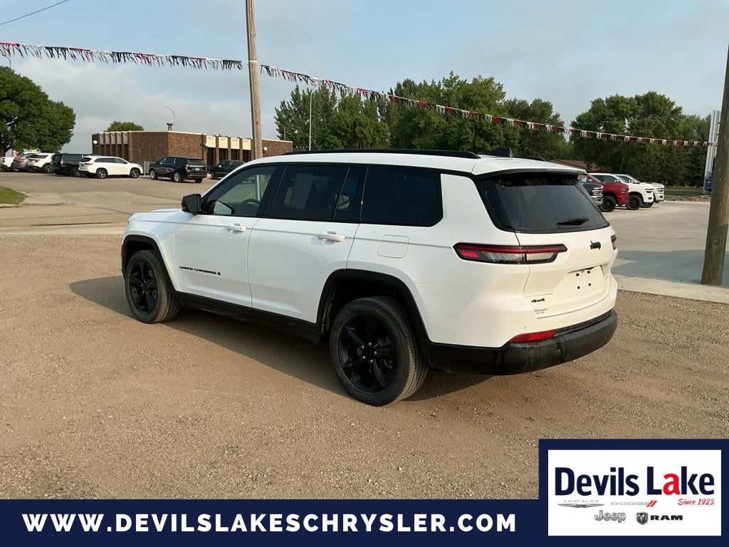 2024 Jeep Grand Cherokee L Laredo / Altitude