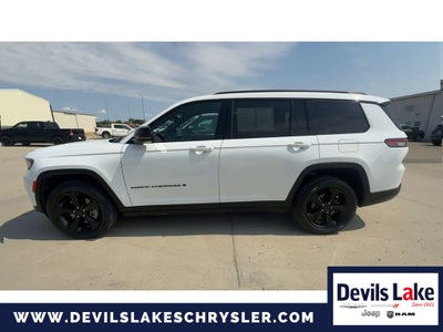 2024 Jeep Grand Cherokee L Laredo / Altitude