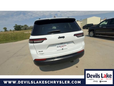 2024 Jeep Grand Cherokee L Laredo / Altitude