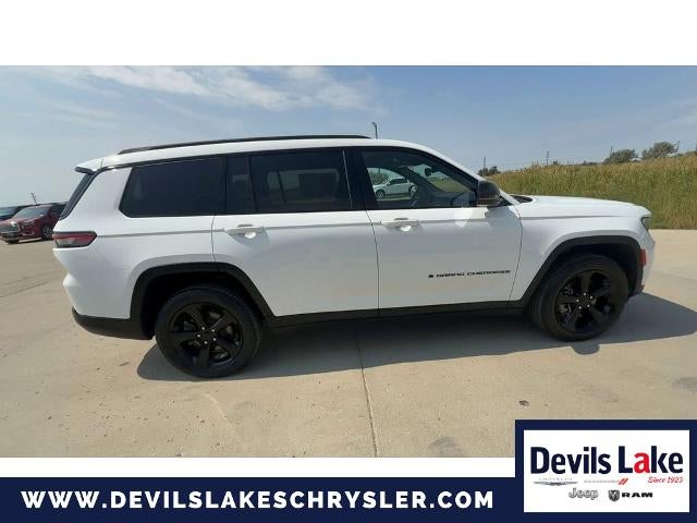 2024 Jeep Grand Cherokee L Laredo / Altitude