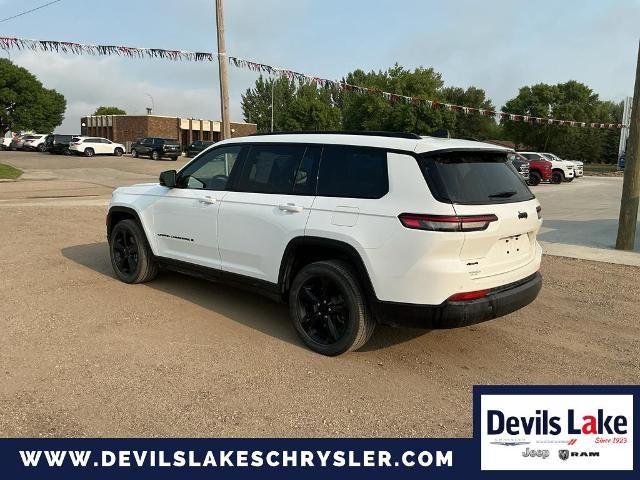 2024 Jeep Grand Cherokee L Laredo / Altitude
