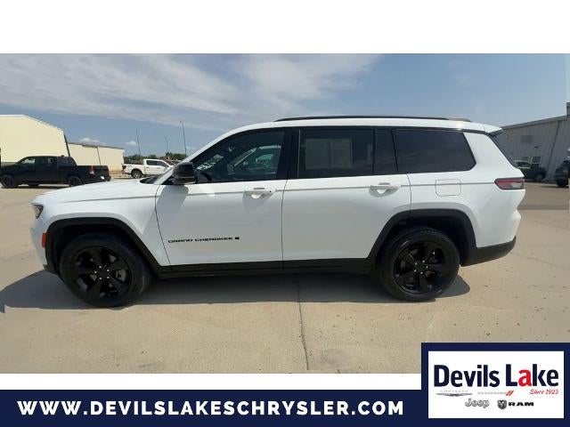 2024 Jeep Grand Cherokee L Laredo / Altitude