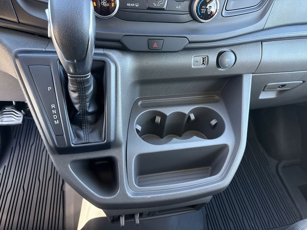 2025 Ford Transit Wagon XL