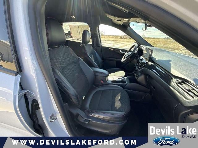 2025 Ford Escape ST Line Select