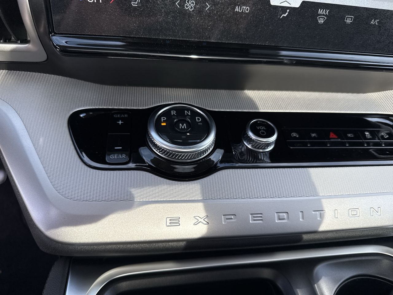 2027 Ford Expedition MAX Active