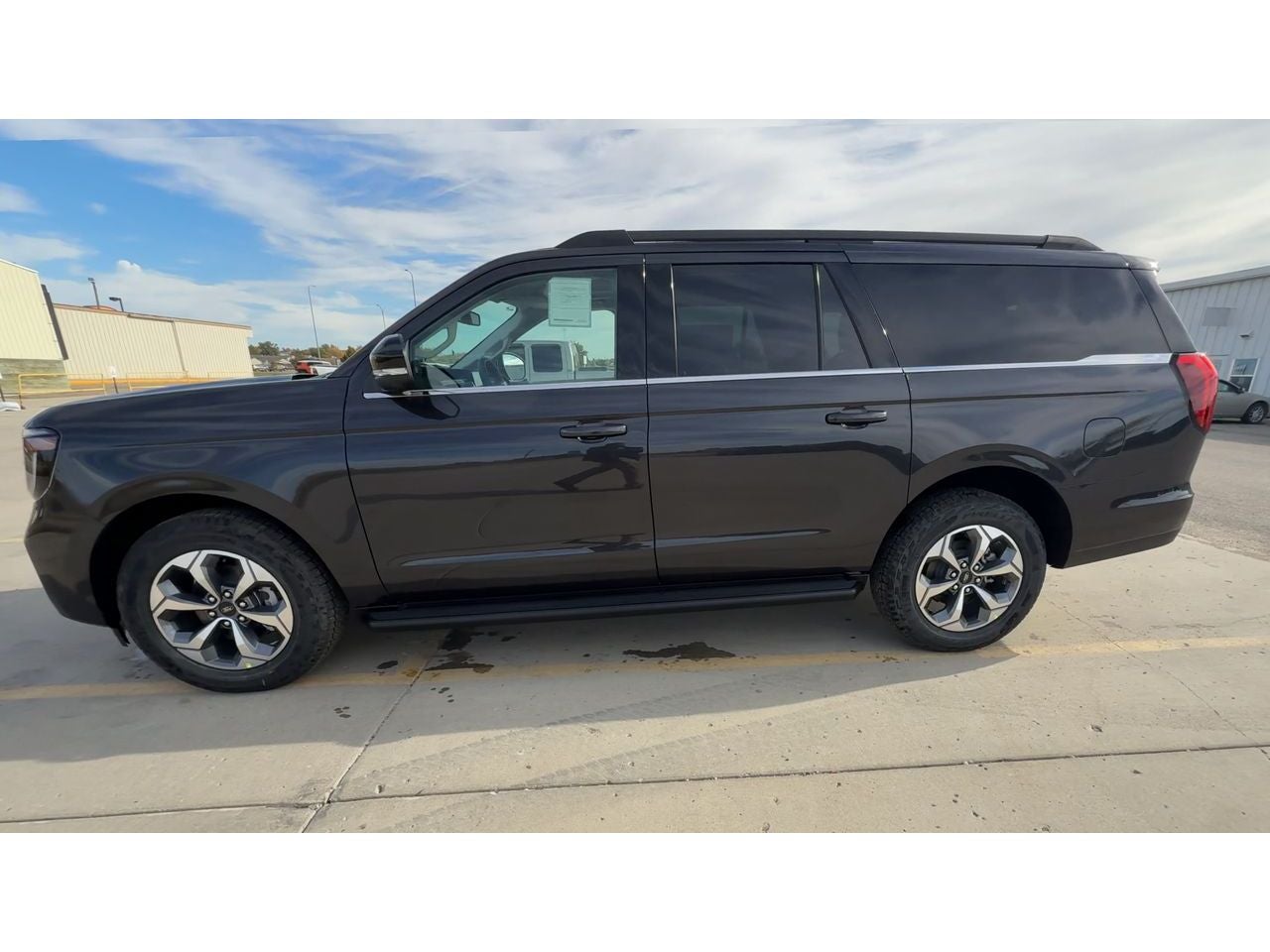 2027 Ford Expedition MAX Active