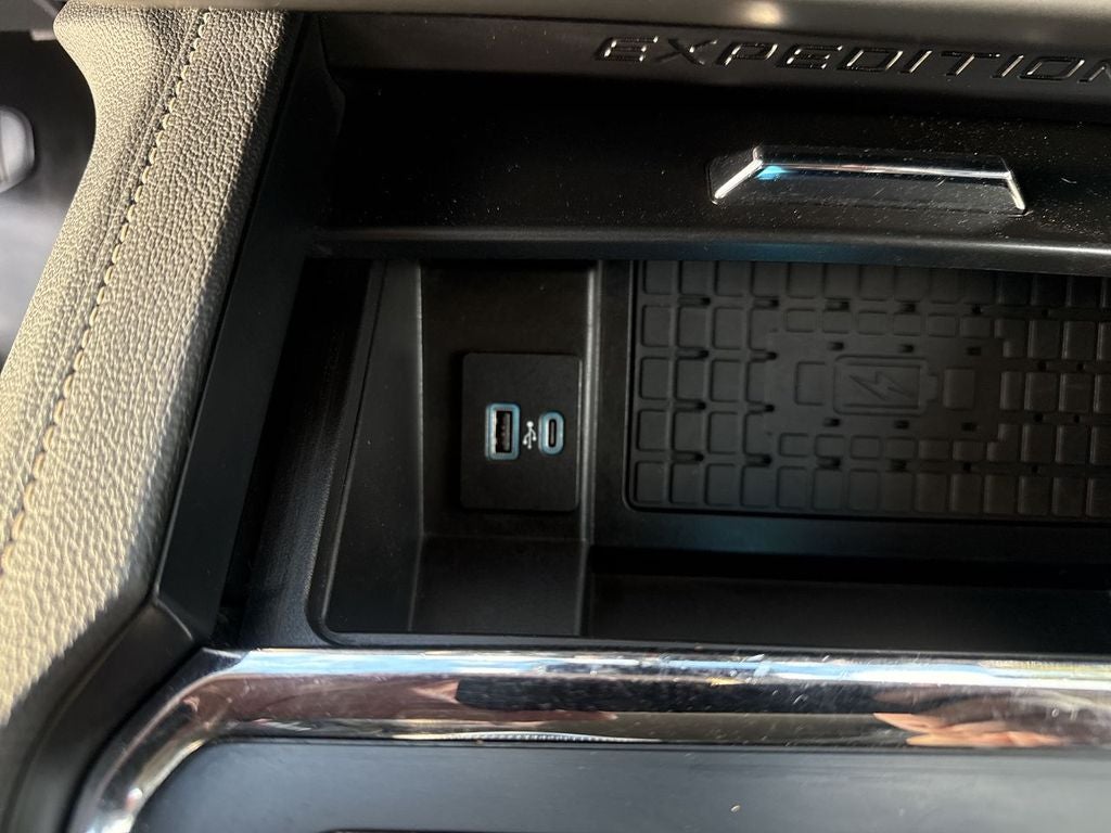 2022 Ford Expedition MAX XLT