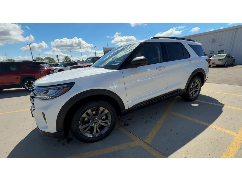 2026 Ford Explorer Active w/200A Pkg