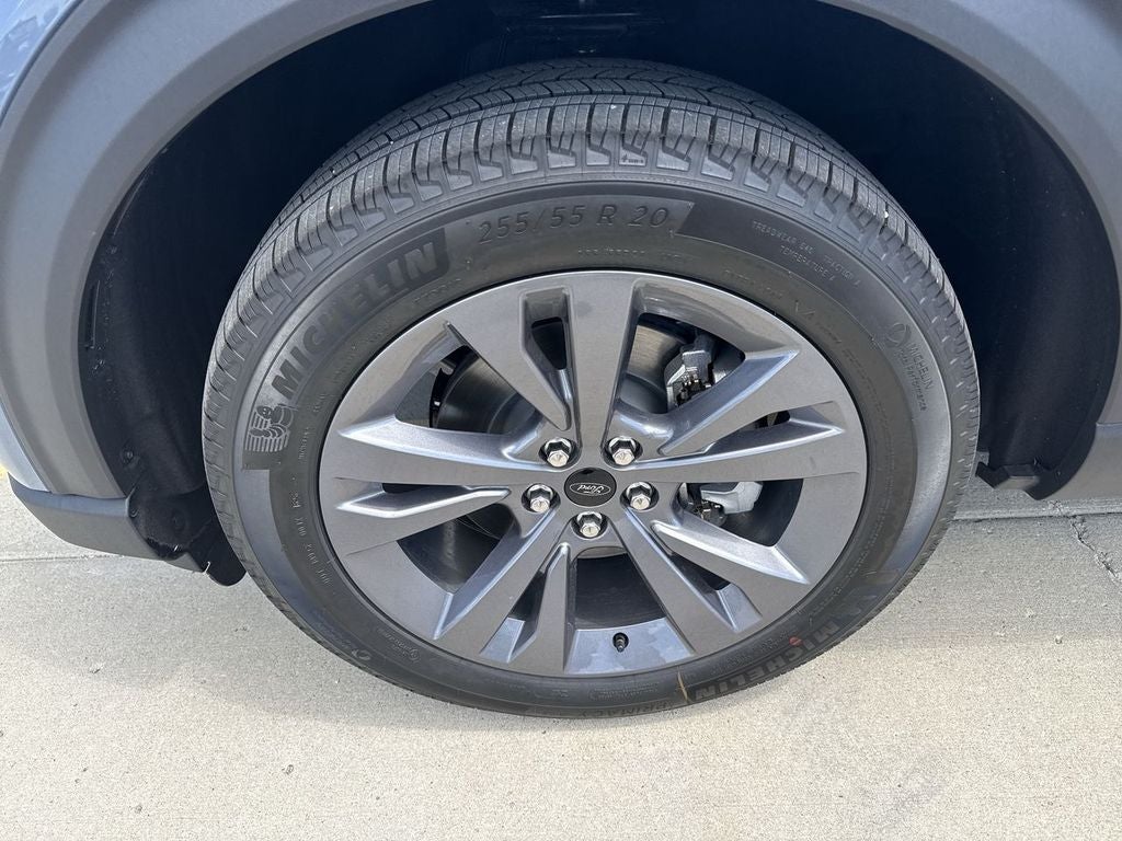 2026 Ford Explorer Active w/200A Pkg
