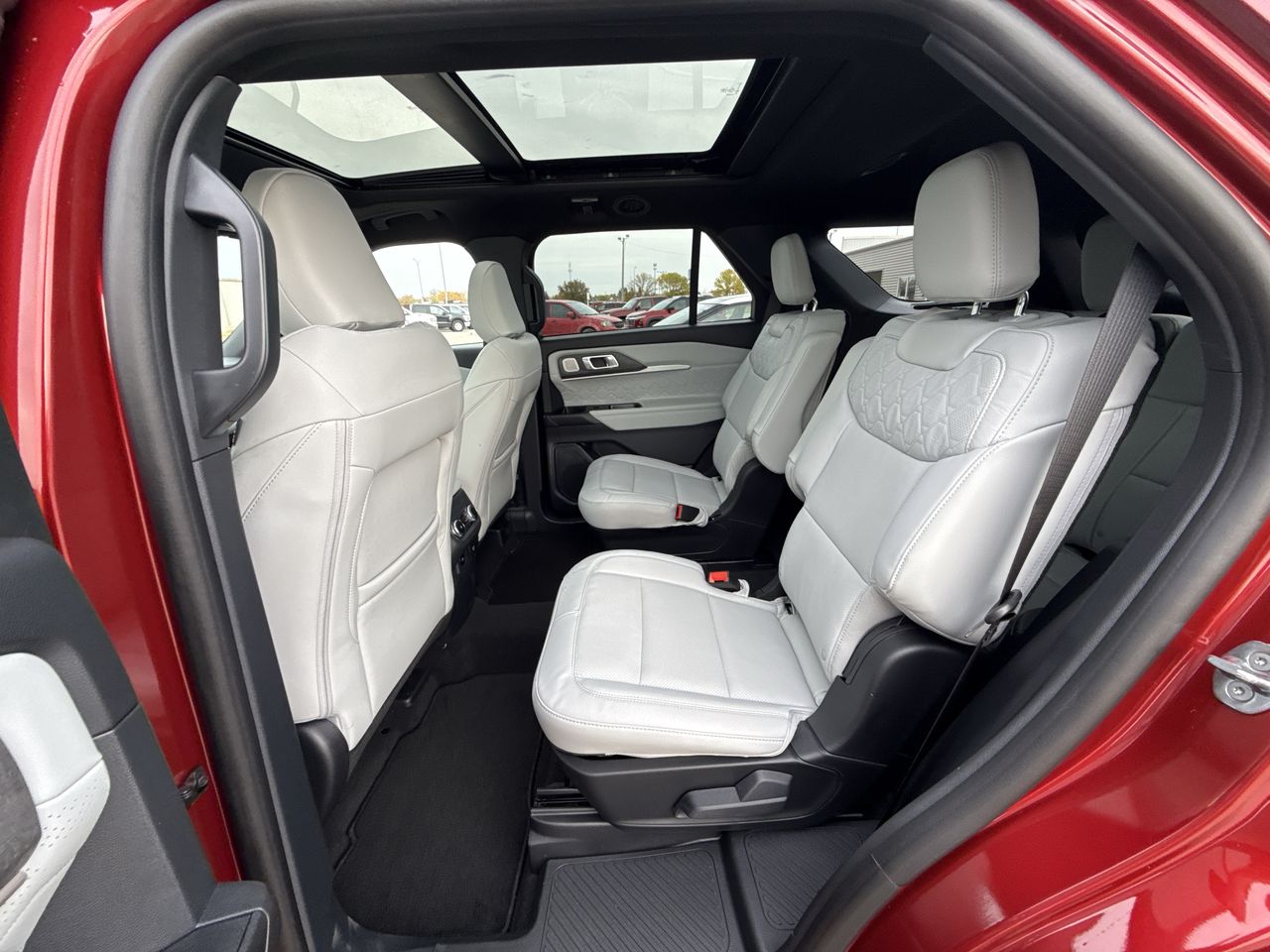 2027 Ford Explorer Platinum