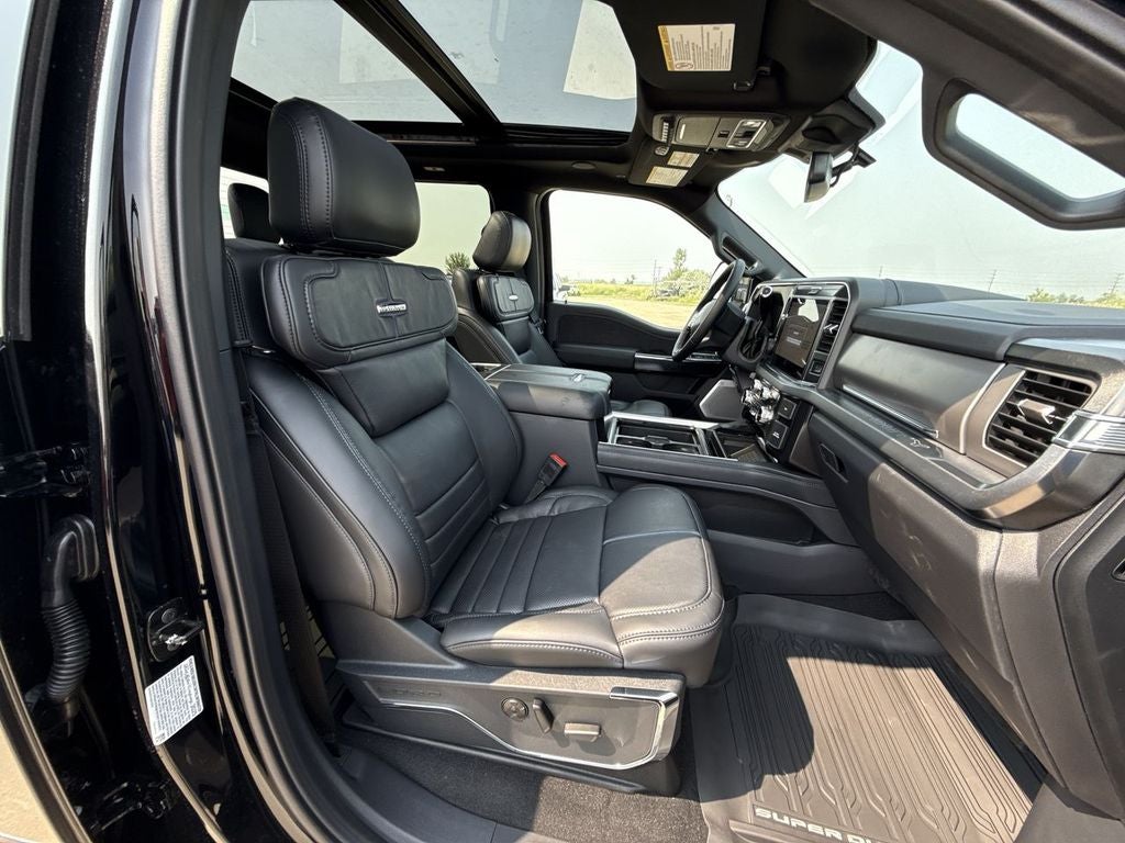 2025 Ford F-350 Platinum