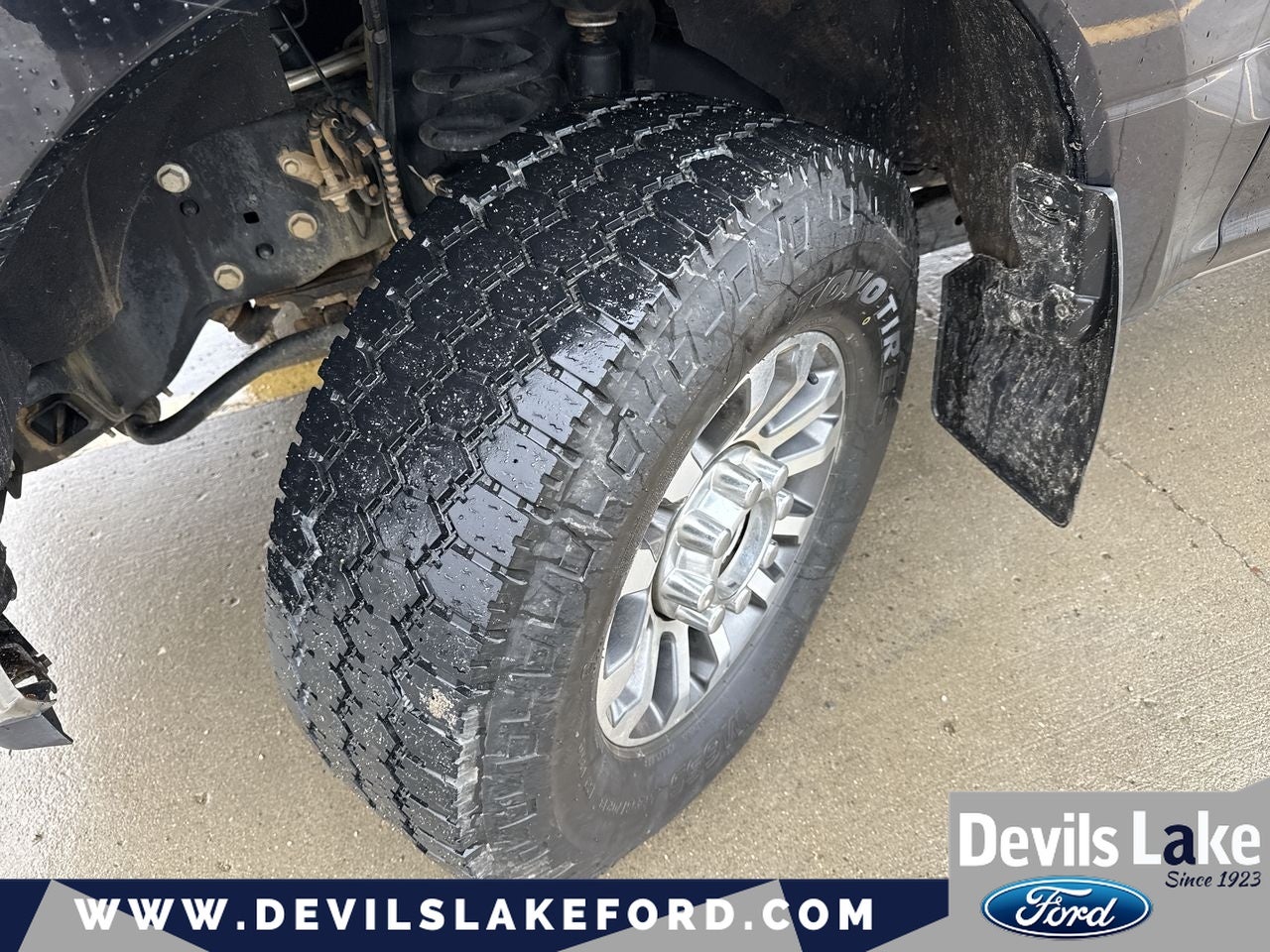 2022 Ford F-350 LARIAT