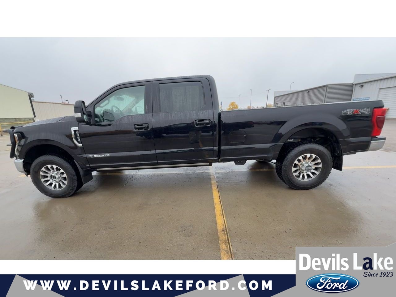 2022 Ford F-350 LARIAT