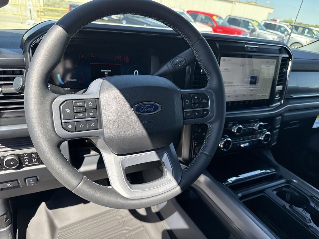 2026 Ford F-350 F-350® Lariat®