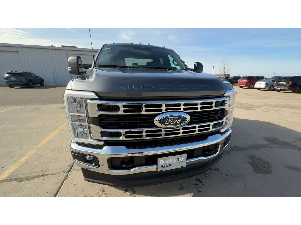 2026 Ford F-350 XLT