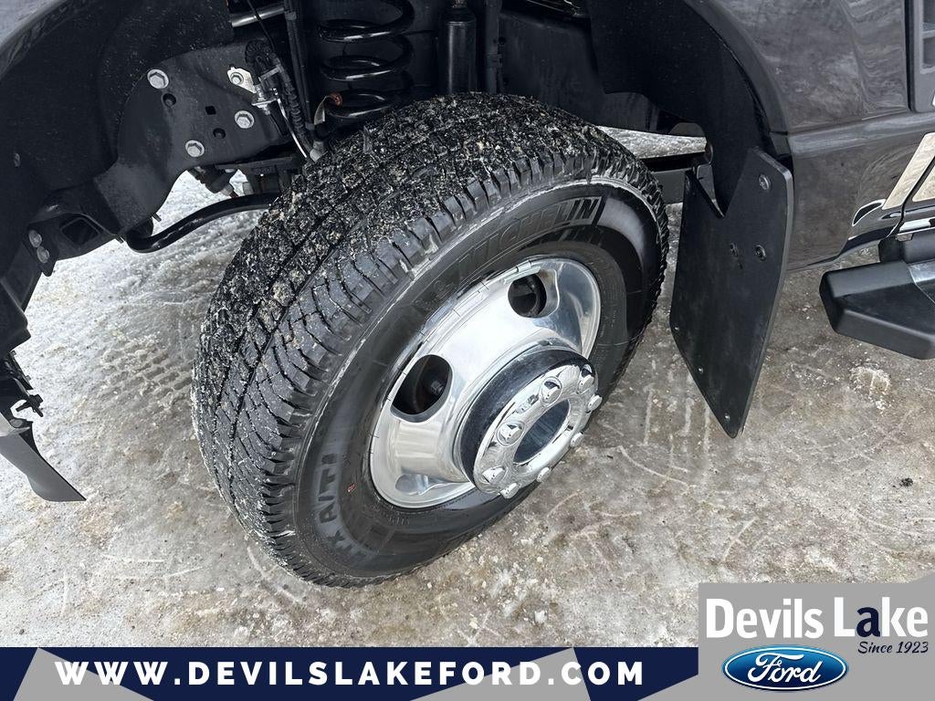 2025 Ford F-350 LARIAT