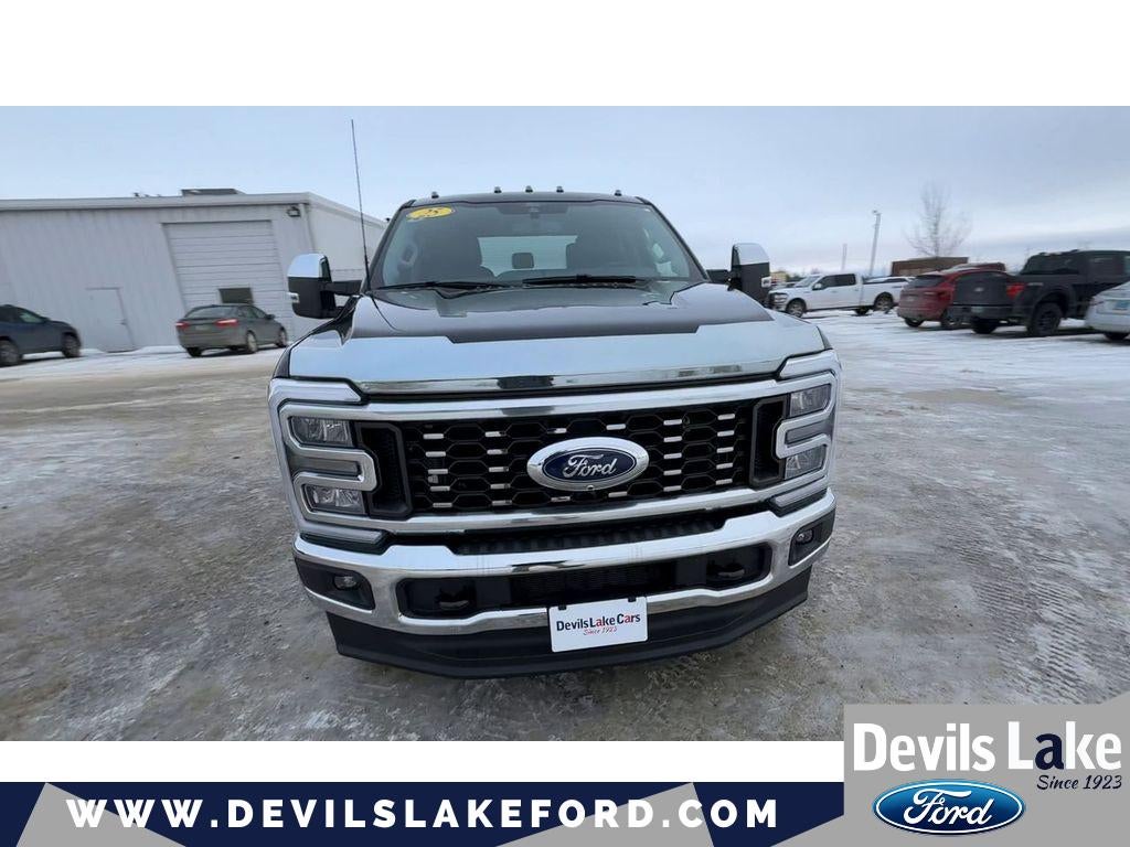 2025 Ford F-350 LARIAT