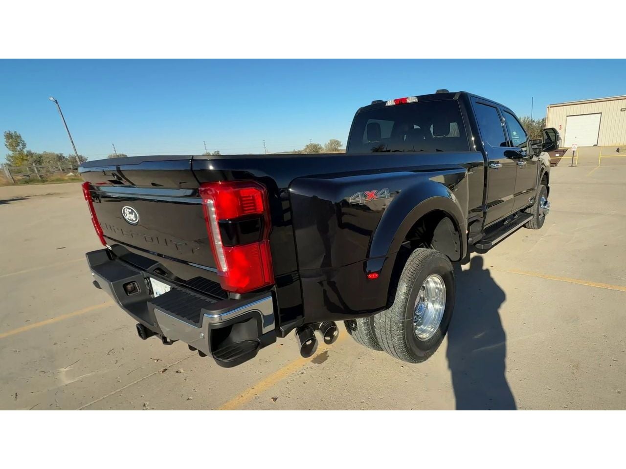 2027 Ford F-350 F-350® Lariat®