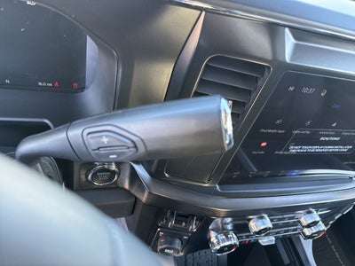 2027 Ford F-350 F-350® Lariat®