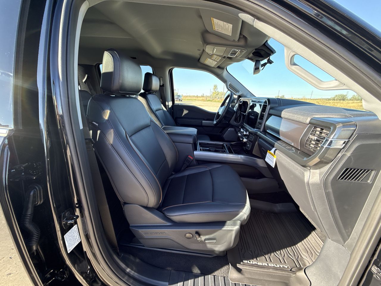 2027 Ford F-350 F-350® Lariat®