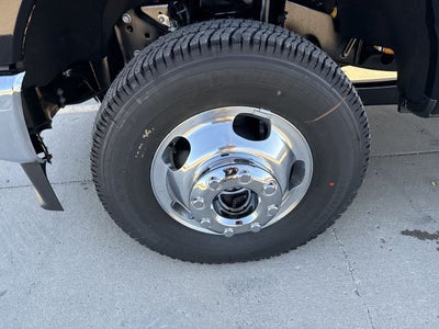 2027 Ford F-350 F-350® Lariat®