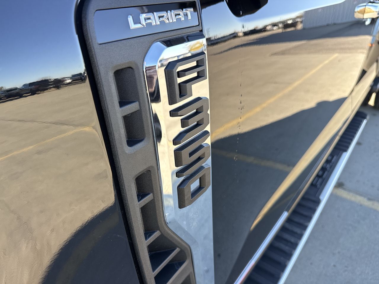 2027 Ford F-350 F-350® Lariat®