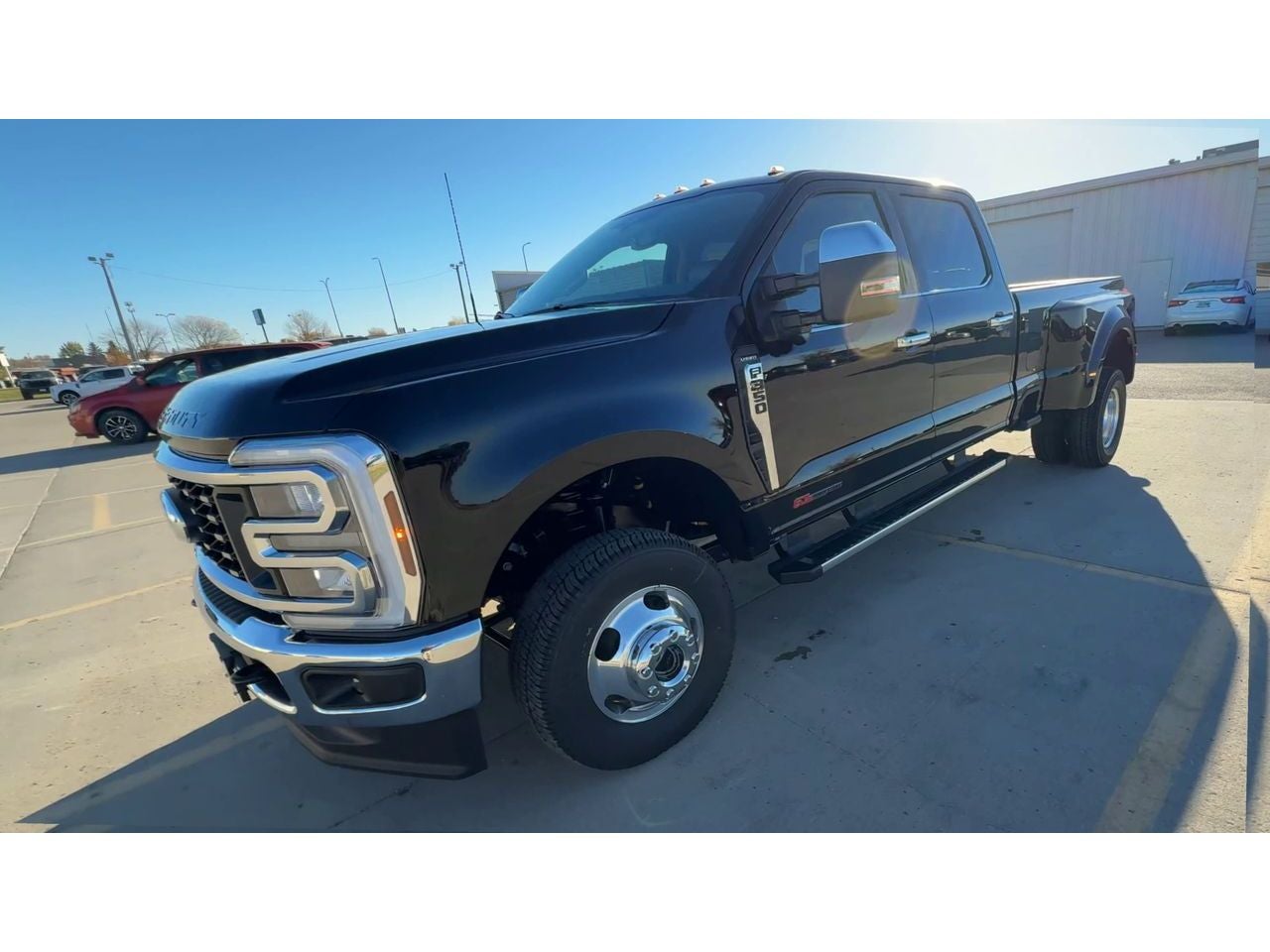 2027 Ford F-350 F-350® Lariat®