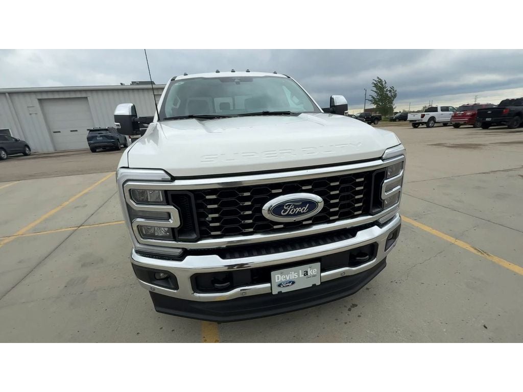2026 Ford F-350 Lariat