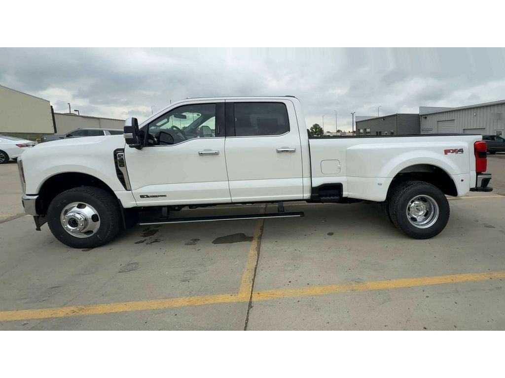 2026 Ford F-350 Lariat