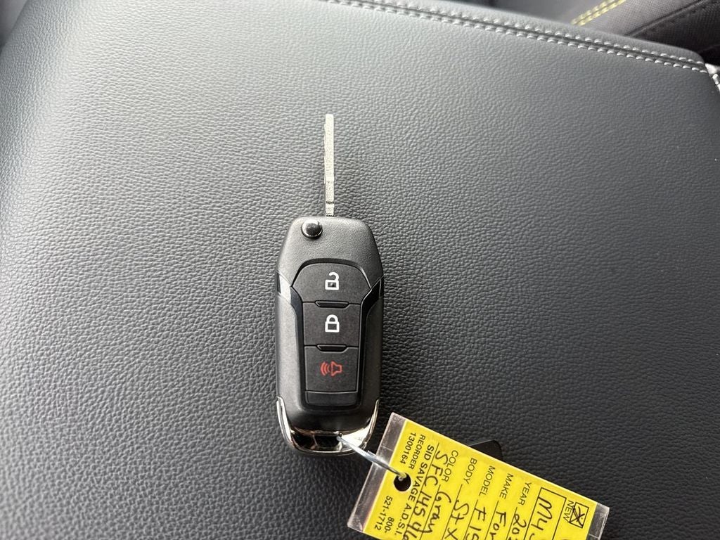 2025 Ford F-150 STX Lobo