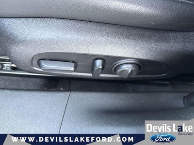 2017 Chevrolet Malibu LT (1LT)