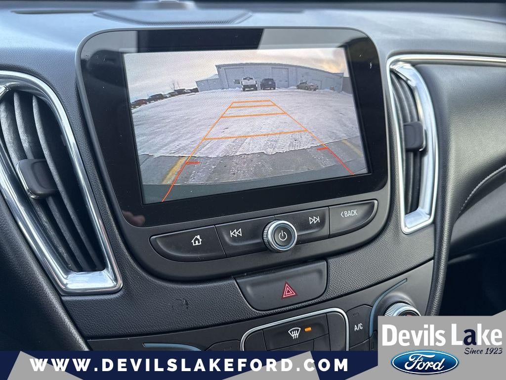 2017 Chevrolet Malibu LT (1LT)