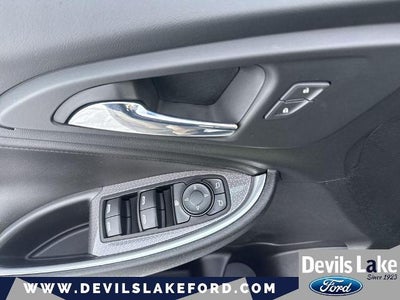 2017 Chevrolet Malibu LT (1LT)