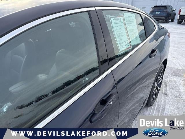 2017 Chevrolet Malibu LT (1LT)