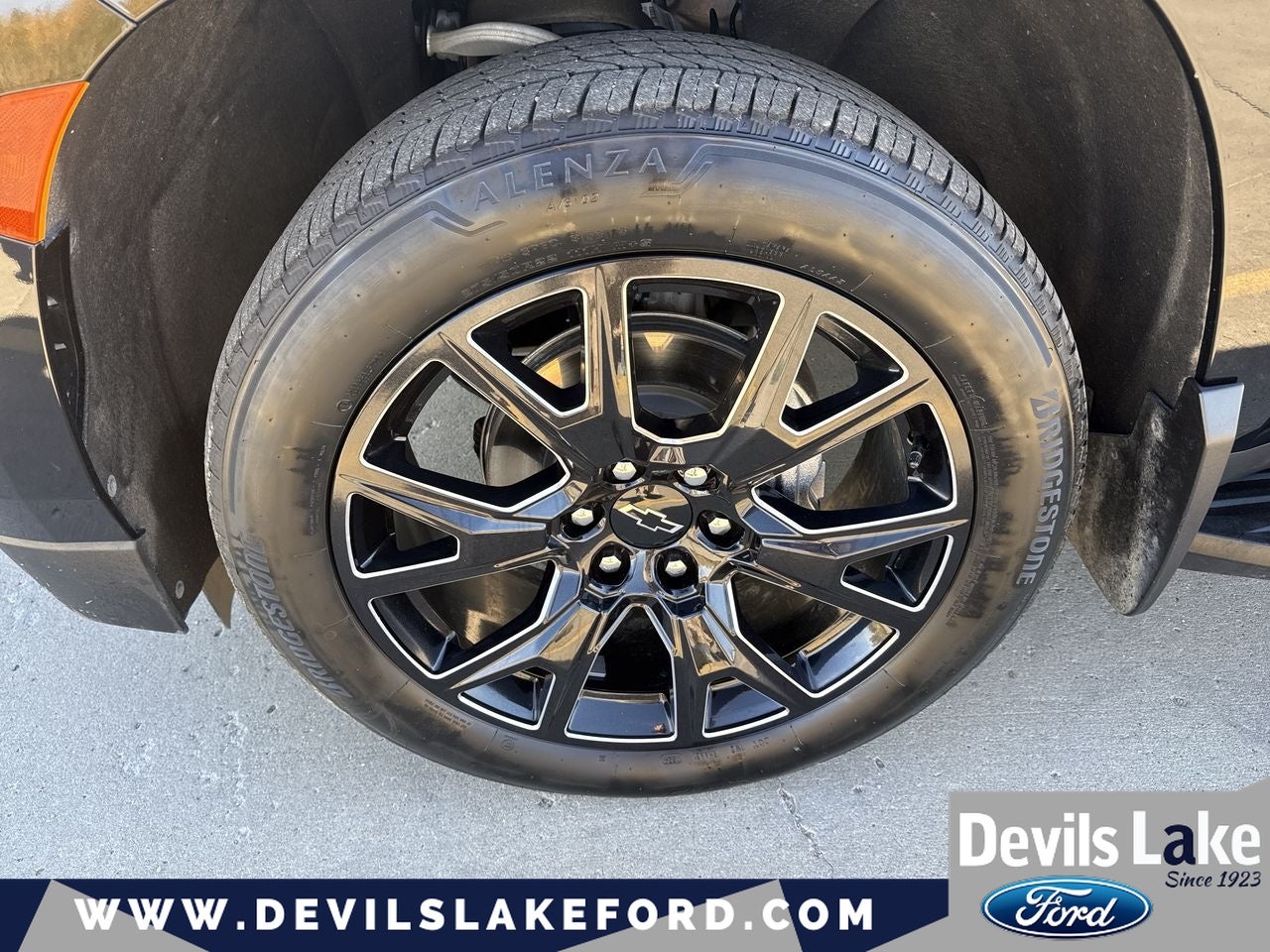 2024 Chevrolet Suburban RST