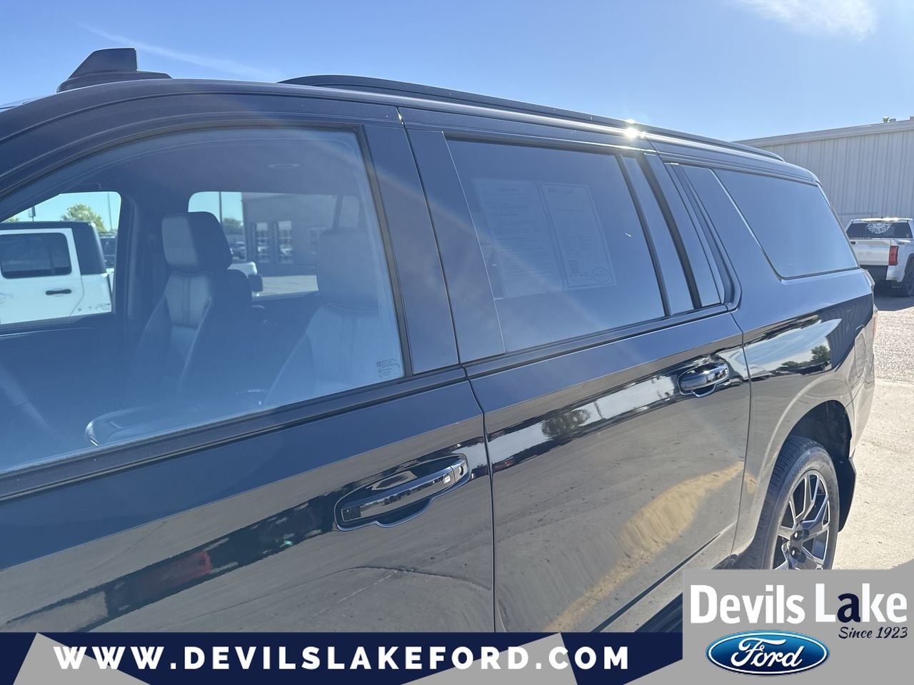 2024 Chevrolet Suburban RST