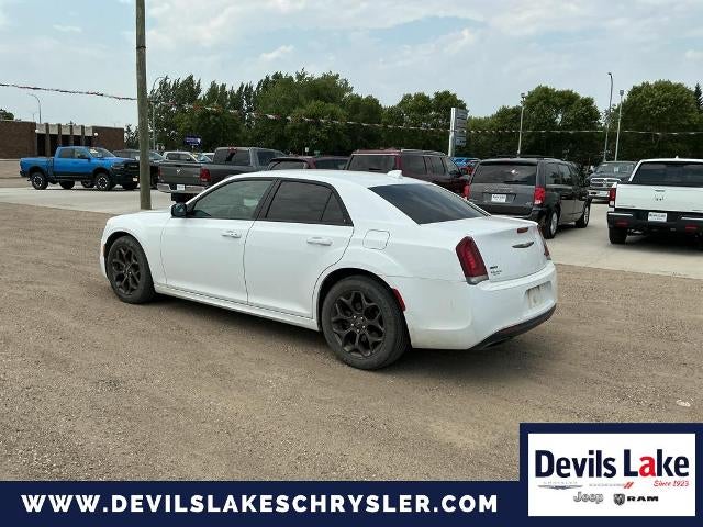 2016 Chrysler 300S 300S Alloy Edition