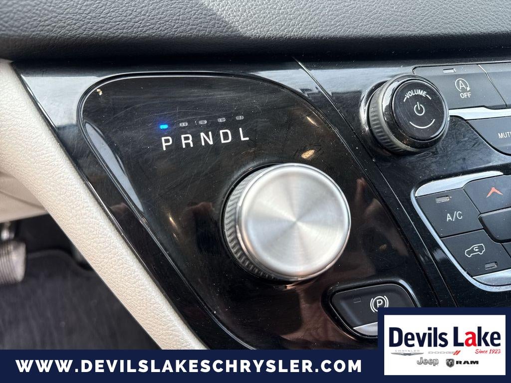 2021 Chrysler Voyager LX