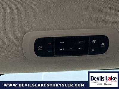 2021 Chrysler Voyager LX