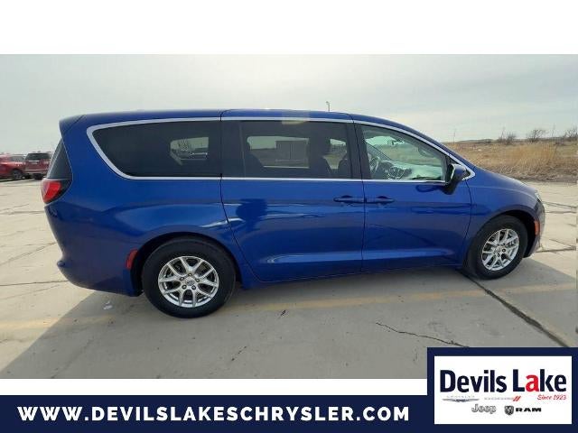 2021 Chrysler Voyager LX