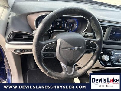 2021 Chrysler Voyager LX