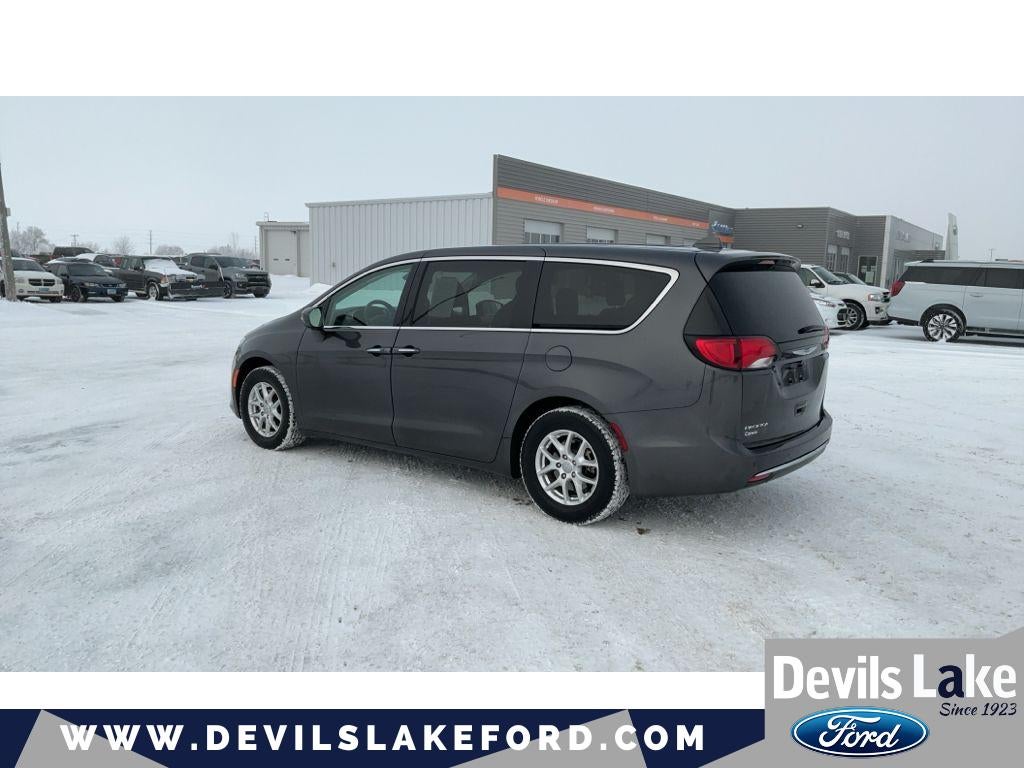 2020 Chrysler Pacifica Touring