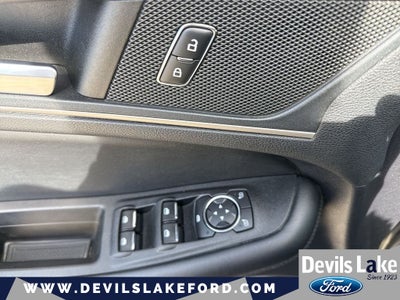 2022 Ford Edge Base