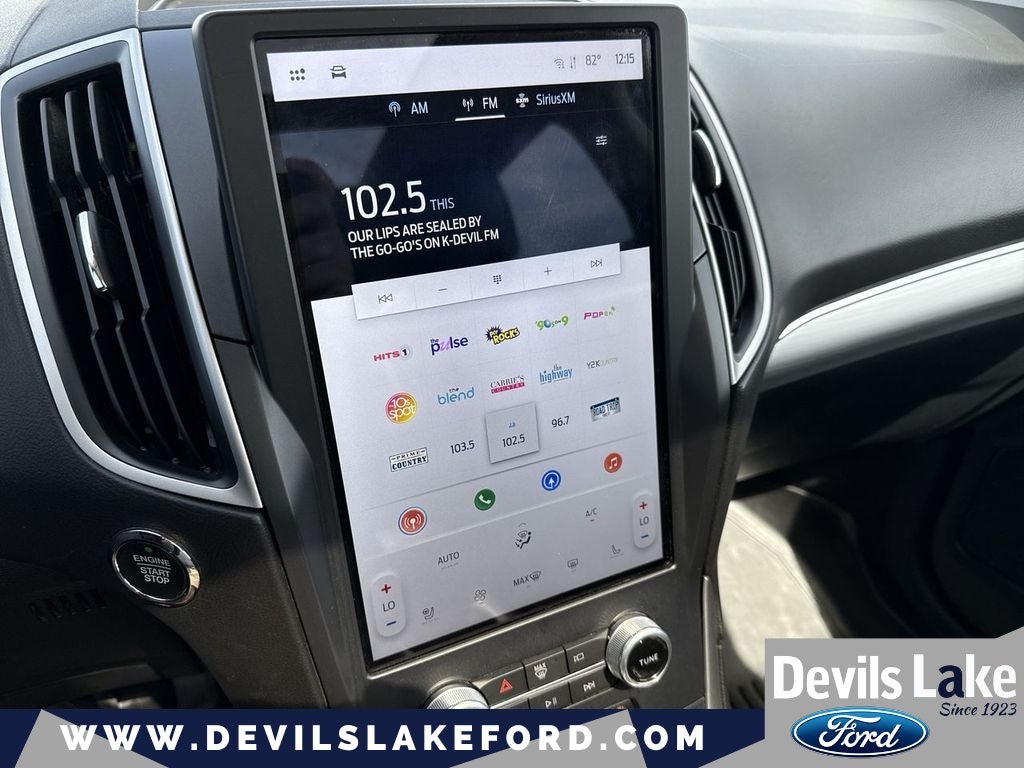 2022 Ford Edge Base
