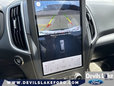 2022 Ford Edge Base