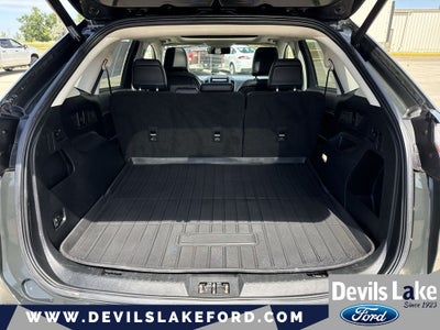 2022 Ford Edge Base