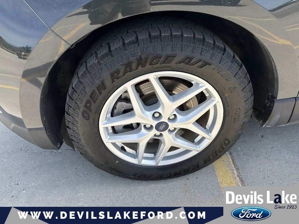 2022 Ford Edge Base
