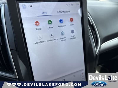 2022 Ford Edge Base
